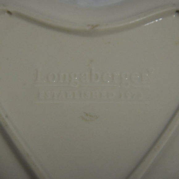Longaberger Sweetest Heart Dish Ivory Ceramic Bowl with Pierced Ribbon Edge - Picture 5 of 10